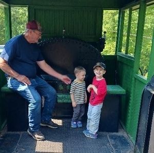 Meet your Posher, Mitchell vaughn